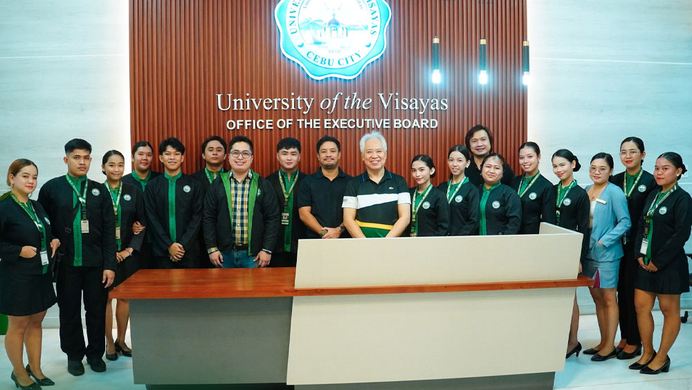 UV Students Begin Global Internship